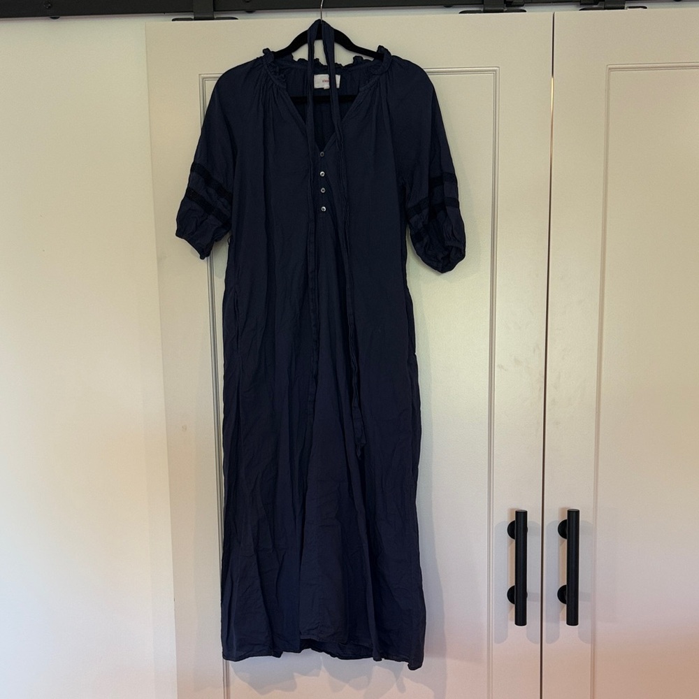 XiRENA Navy Long Sleeve Dress